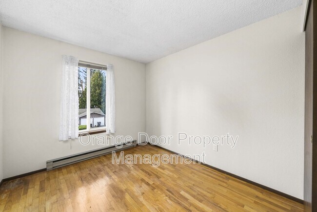 Building Photo - 13410 115th Ave NE