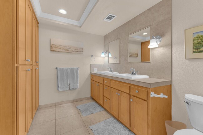 Building Photo - 168 Cam Arroyo S