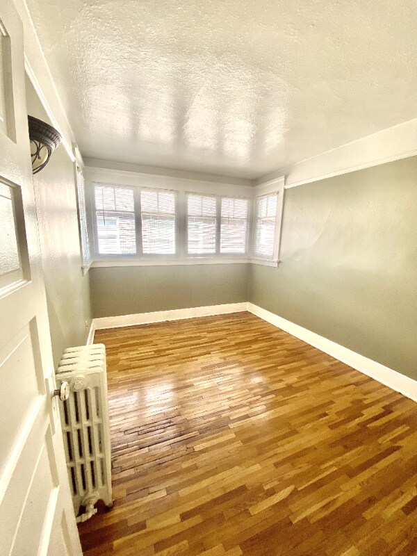 Building Photo - 901 N M St