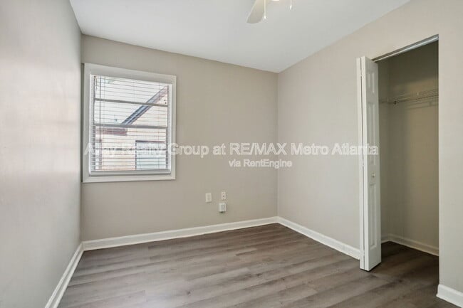 Building Photo - 1770 Rogers Ave SW