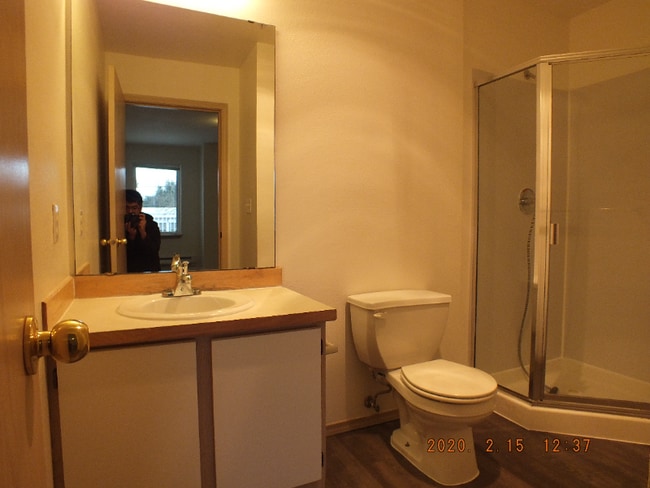 Building Photo - 12549 28th Ave NE