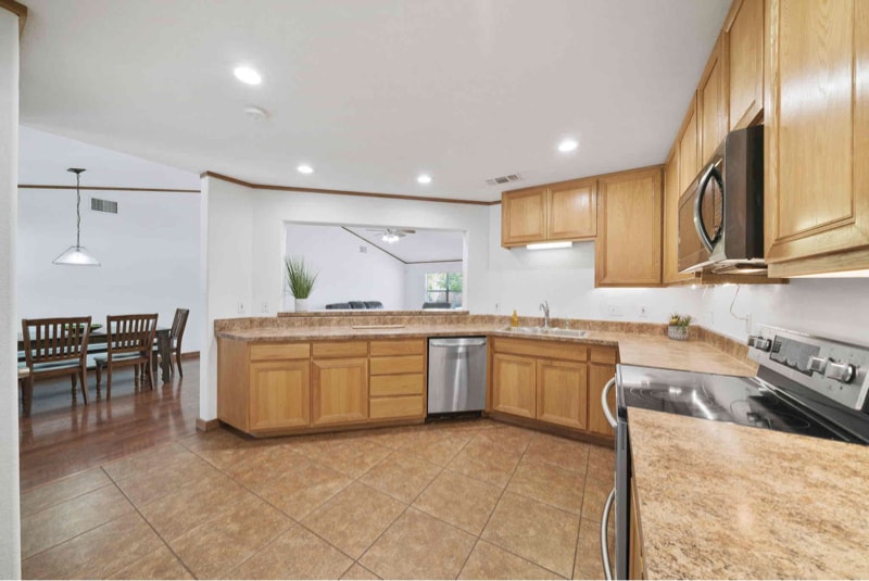 Building Photo - 1015 Algiers St