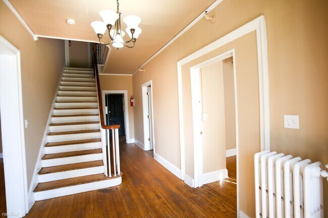 Building Photo - 10 br, 4 bath House - 619 Cabell Avenue
