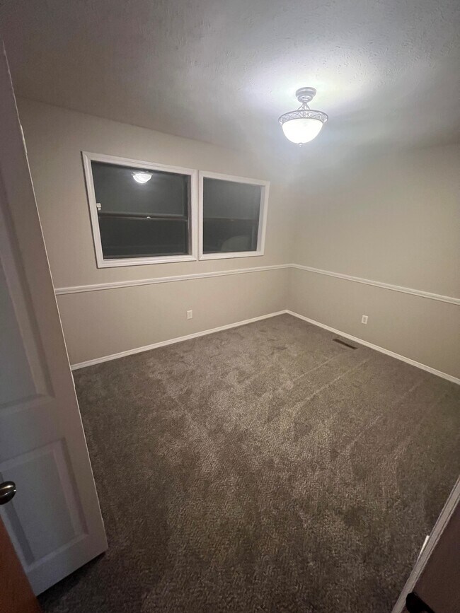 Building Photo - 1312 Applewood Ln