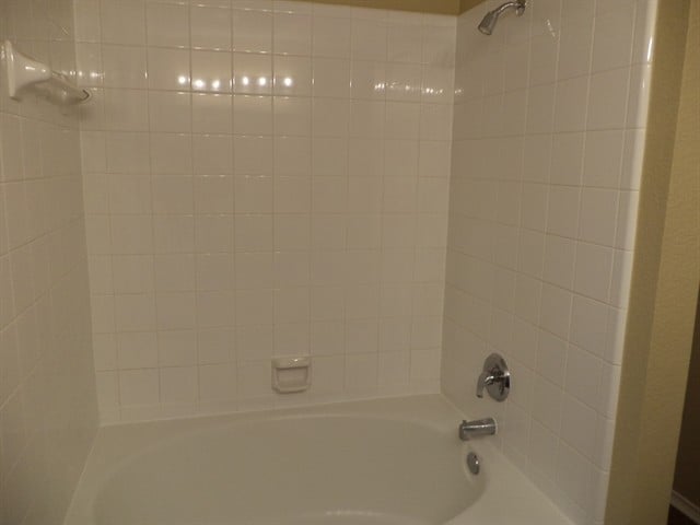 Building Photo - 1601 White Oak Rd