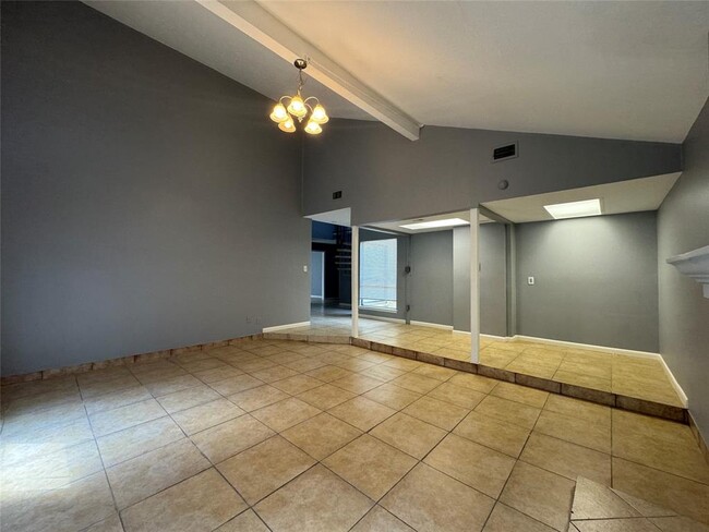 Building Photo - 12011 Carriage Ridge Ct