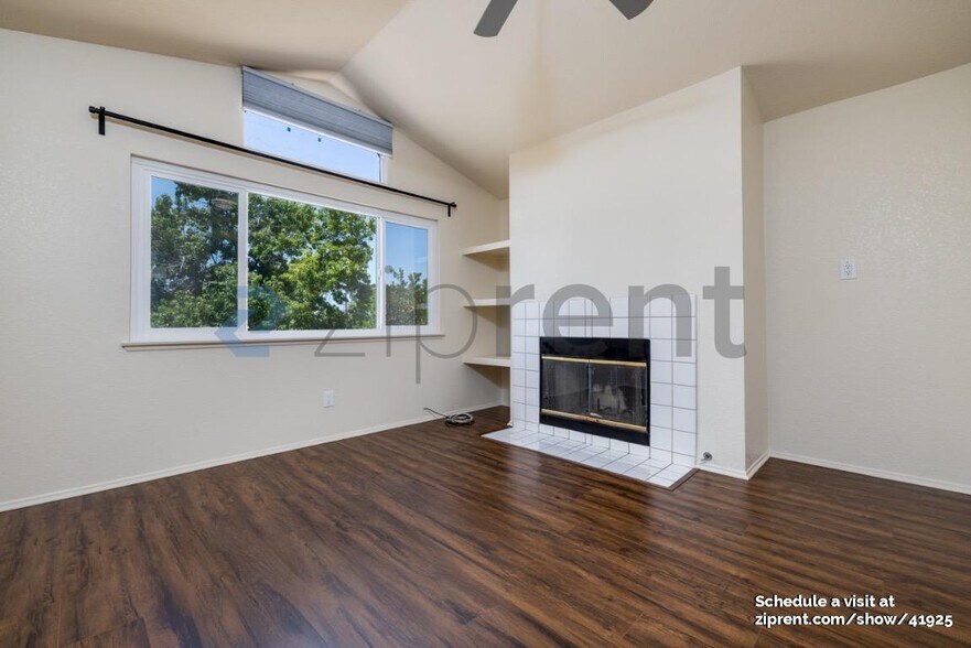 Building Photo - 11358 Havstad Dr