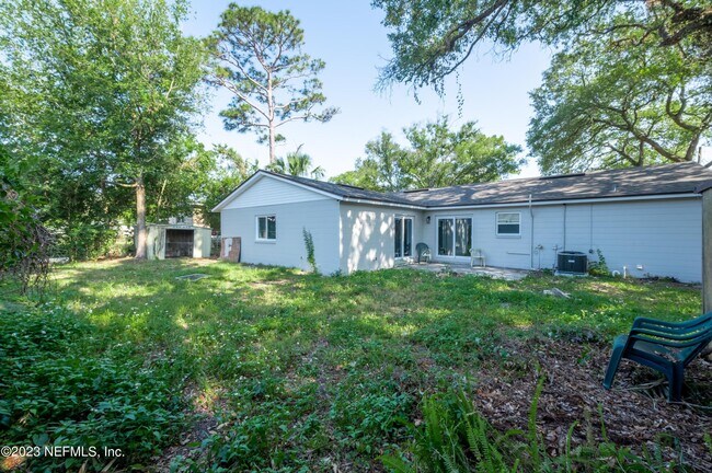 Building Photo - 6264 Diane Rd