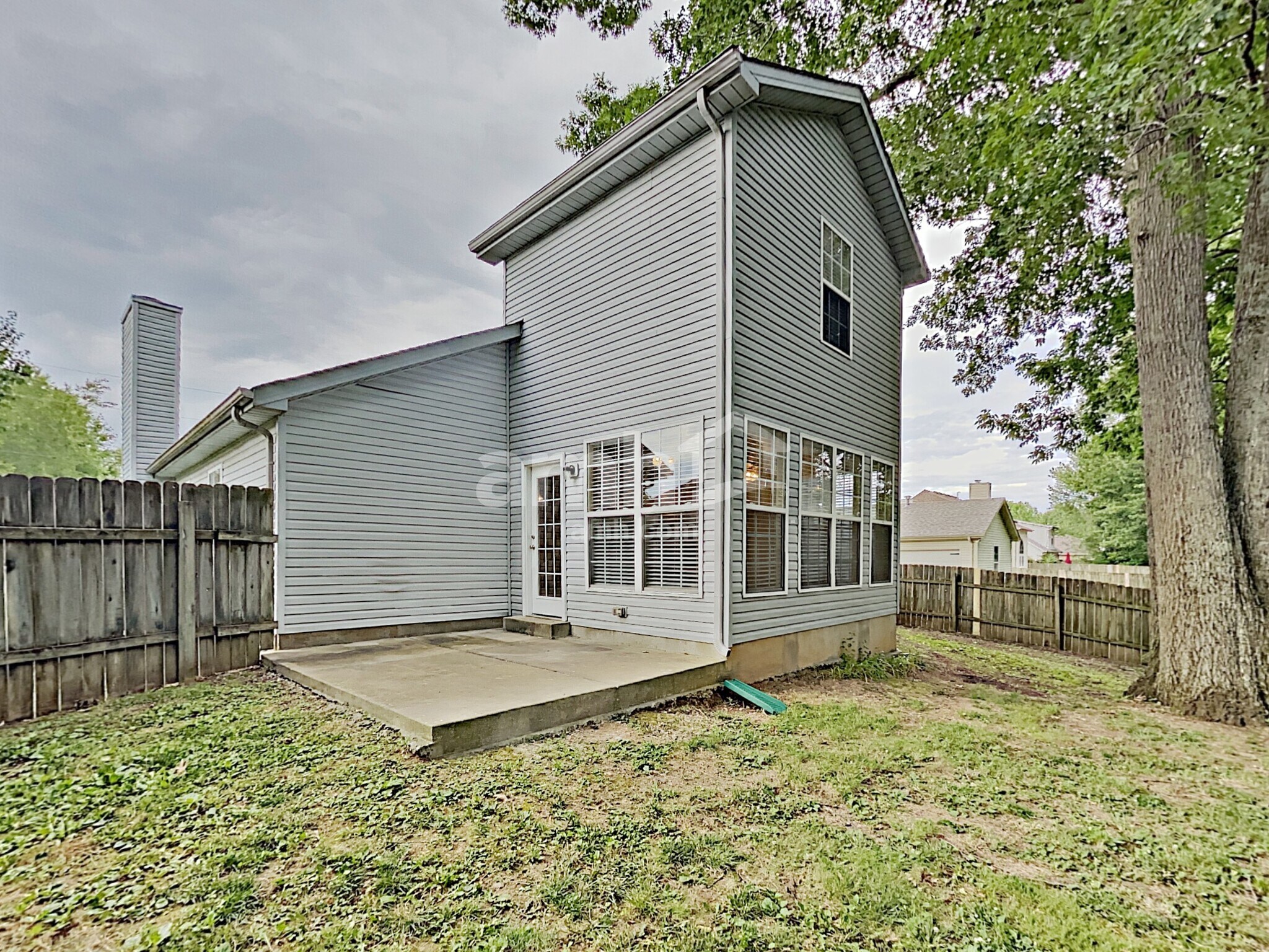 Building Photo - 2227 Joann Dr