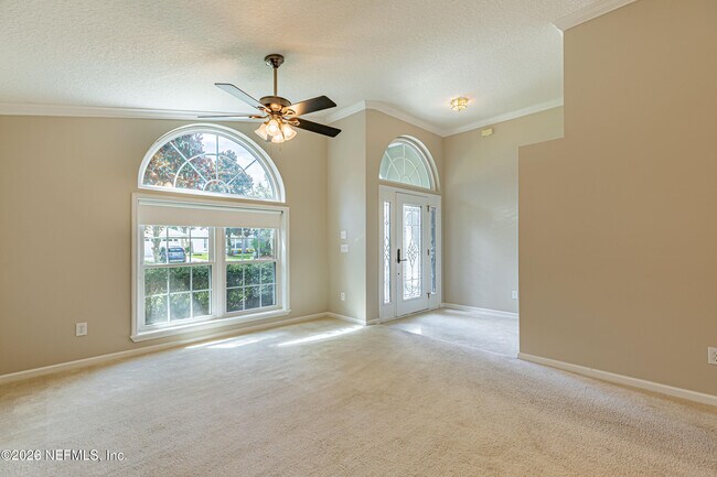 Building Photo - 1136 Hyacinth St