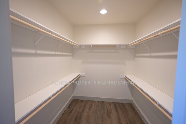 Building Photo - Beautiful no-step entry 3 bed 2 bath home in Sequim