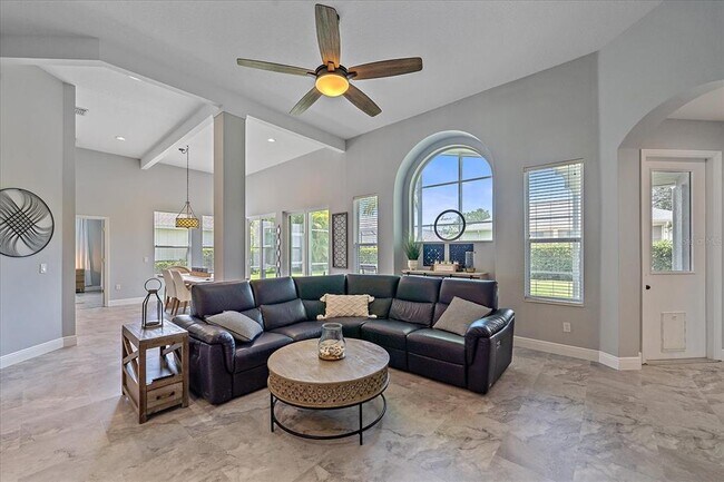 Building Photo - 8015 Spring Marsh Dr