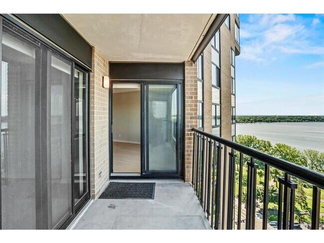 Building Photo - 2950 Dean Pkwy