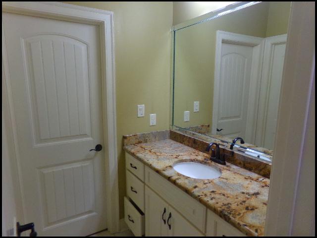 Building Photo - 111 Chelle Ln