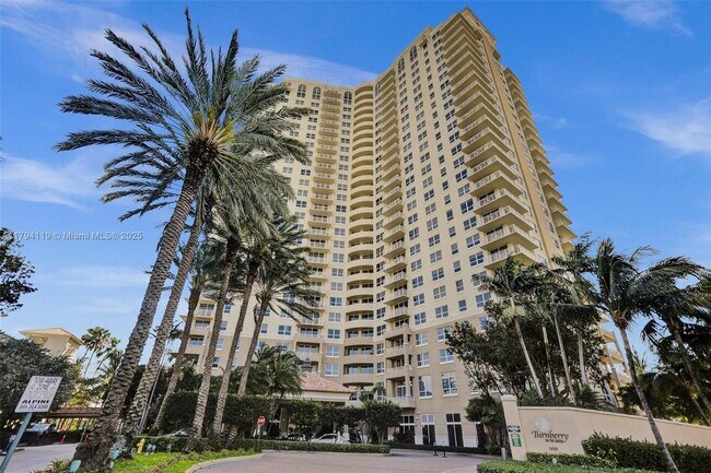 Building Photo - 19501 W Country Club Dr