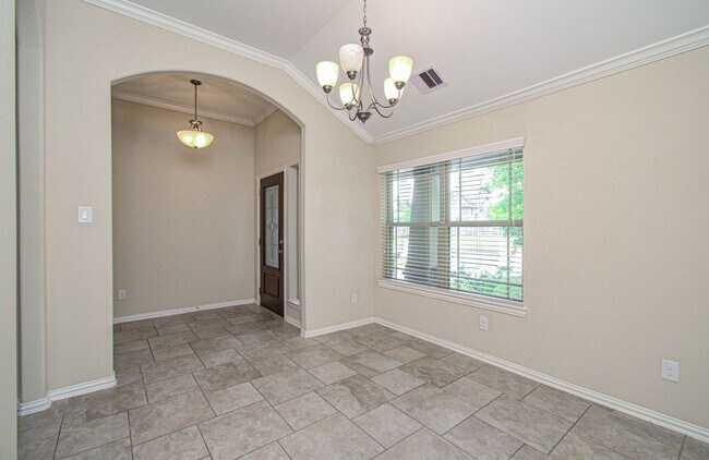 Building Photo - Spacious 4 Bed, 2 Bath Home Zoned to Tomball ISD