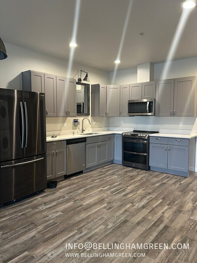 Building Photo - 2008 Cherry St