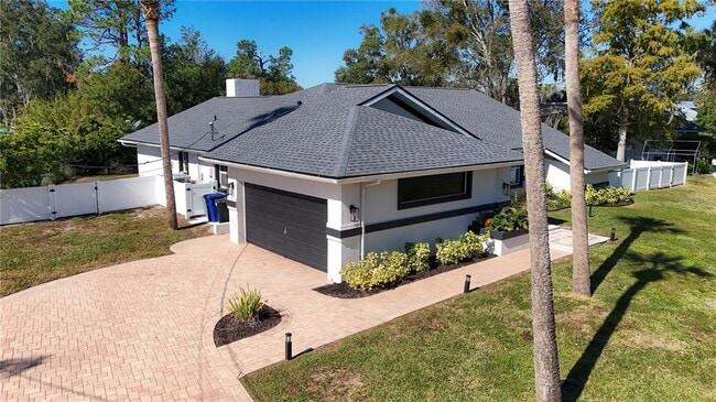 Building Photo - 1542 SE Pinwheel Dr