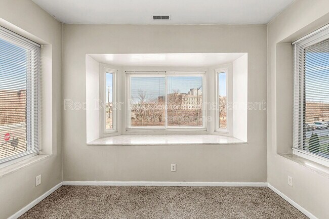 Building Photo - 55 W Fall Creek Pkwy S Dr