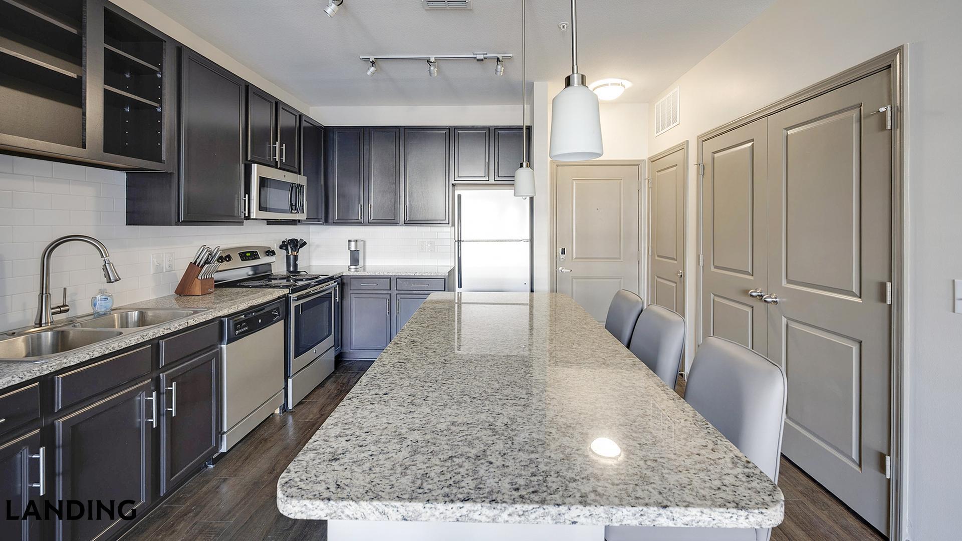 Building Photo - 1200 Brookwood Dr