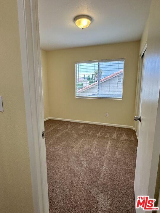 Building Photo - 3804 Southview Ct