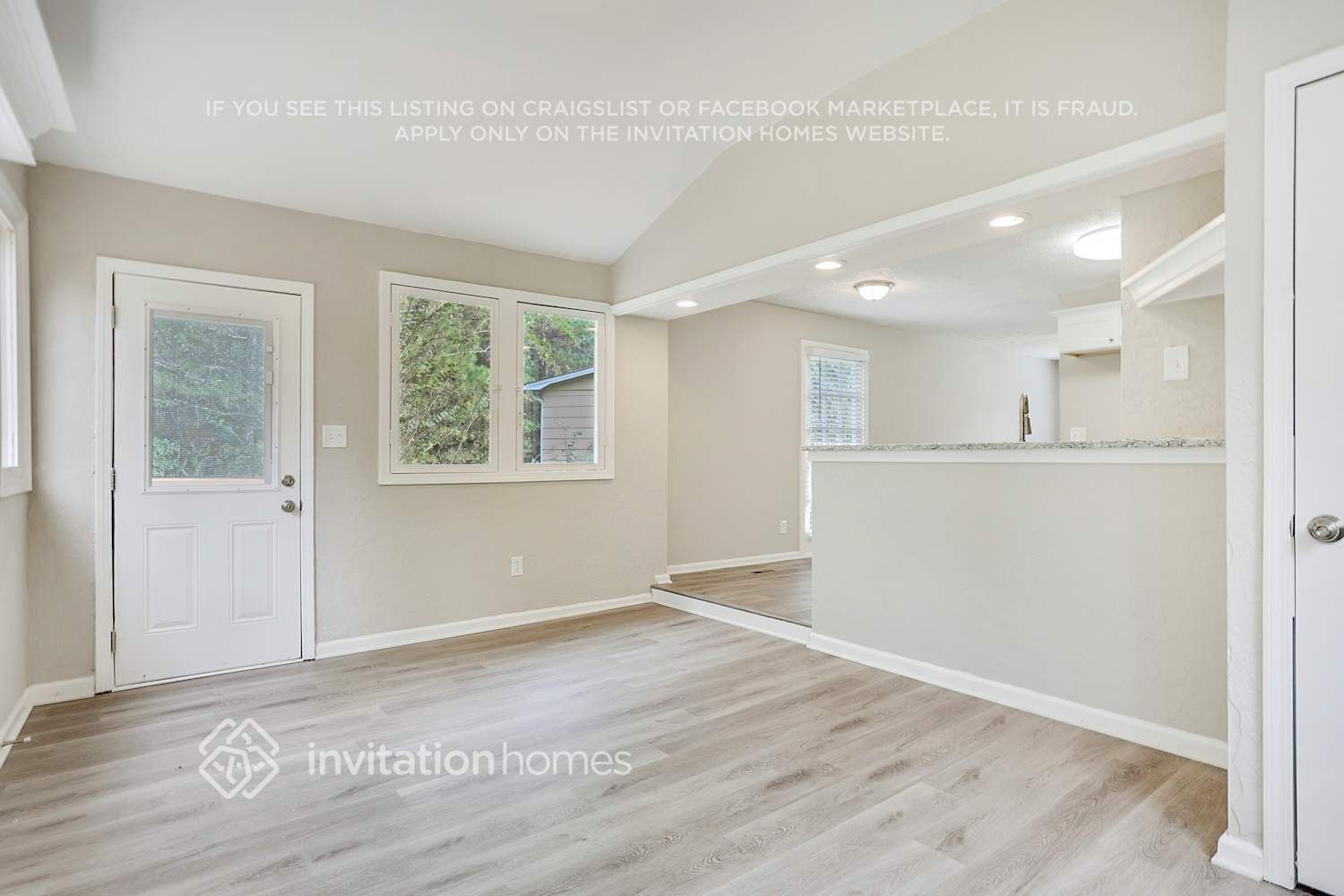 Building Photo - 6106 Shadow Glen Ct SW