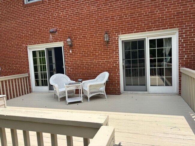 Building Photo - Beautiful Colonial In the Fernwood subdivision in Bethesda