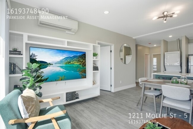 Building Photo - 1211 Mollie St