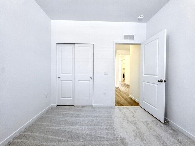 Building Photo - This property is located in a 55+ communit...