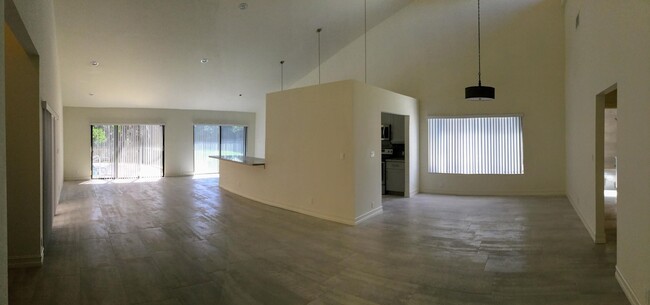 Building Photo - 21022 Madria Cir