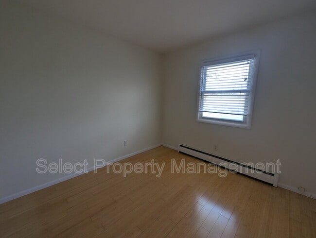 Building Photo - 3226 Arrowwood Dr