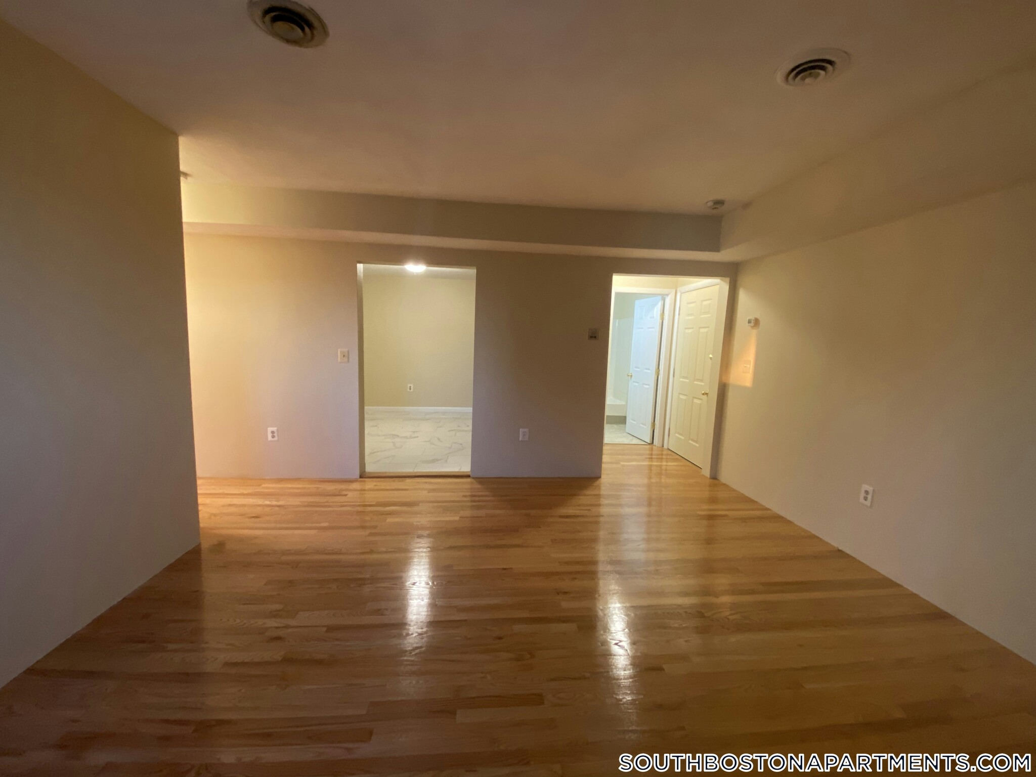 Building Photo - 385 Dorchester St