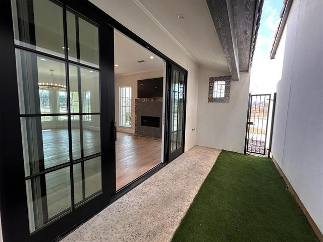 Building Photo - 2959 Sunset Blvd