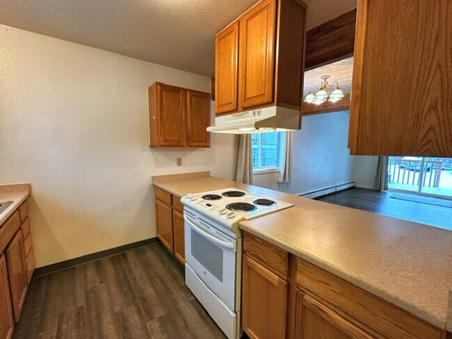 Building Photo - 3012 W 33rd Ave