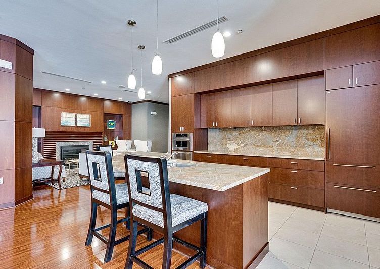 Building Photo - 11760 Sunrise Valley Dr