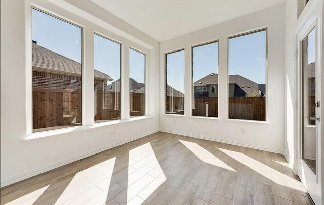 Building Photo - 1112 Water Canna Dr