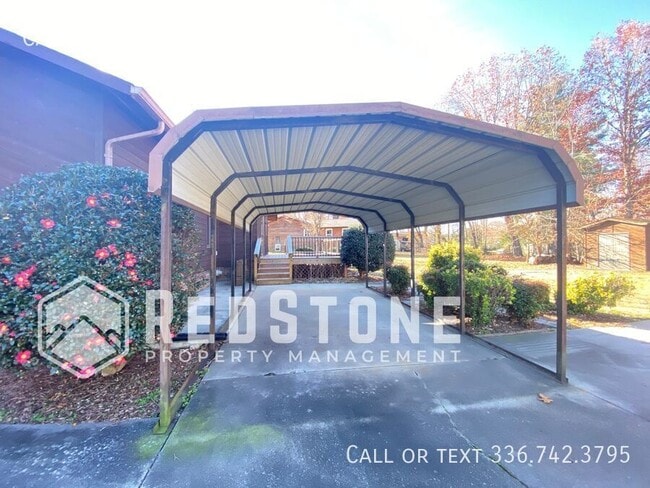 Building Photo - 510 S. Williamson-