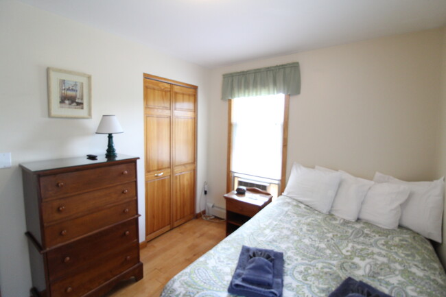 Full Bedroom - 78 Elm St