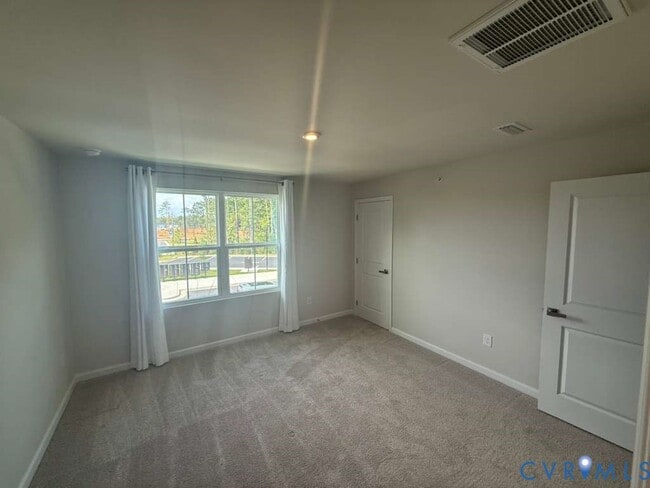 Building Photo - 509 portal Cir