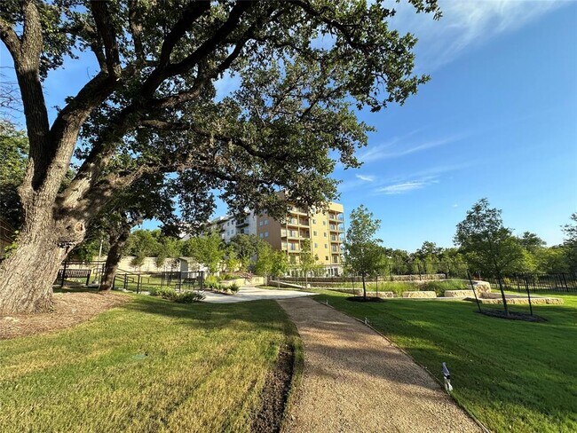 Building Photo - 4802 S Congress Ave