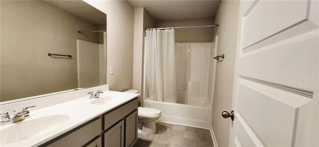 Building Photo - 60 Conroe Ct