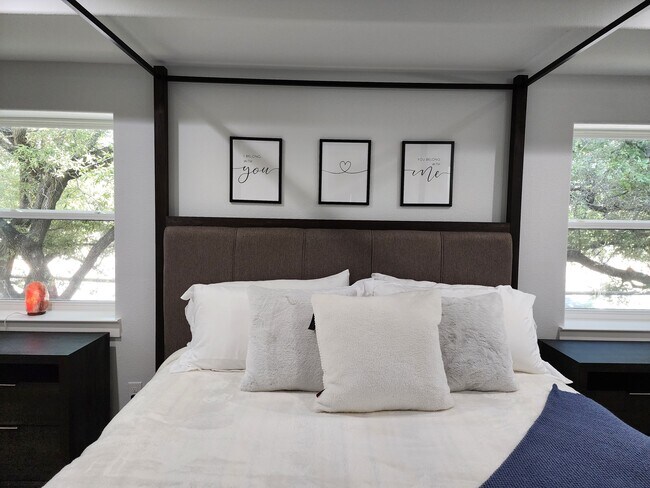 Building Photo - 7986 Briaridge Rd