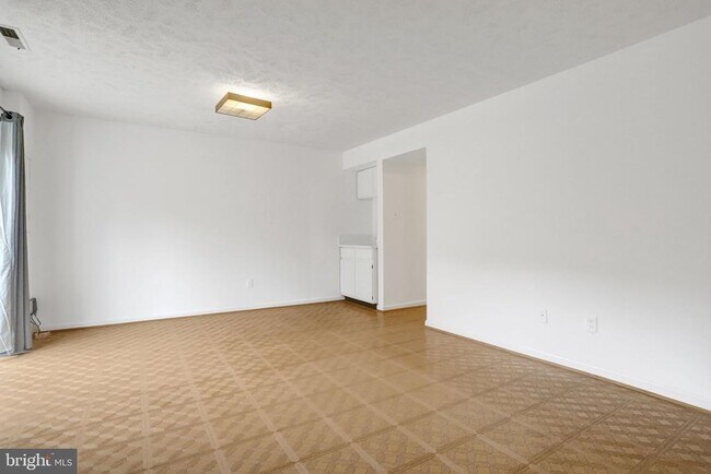 Building Photo - 2225 N Tuckahoe St