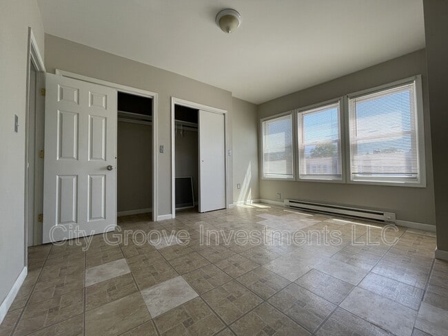 Building Photo - 5748 N 7th St