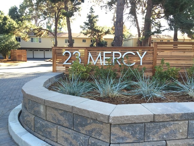 Building Photo - 23 Mercy Apartments