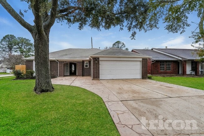 Building Photo - 19403 Misty Cove Dr