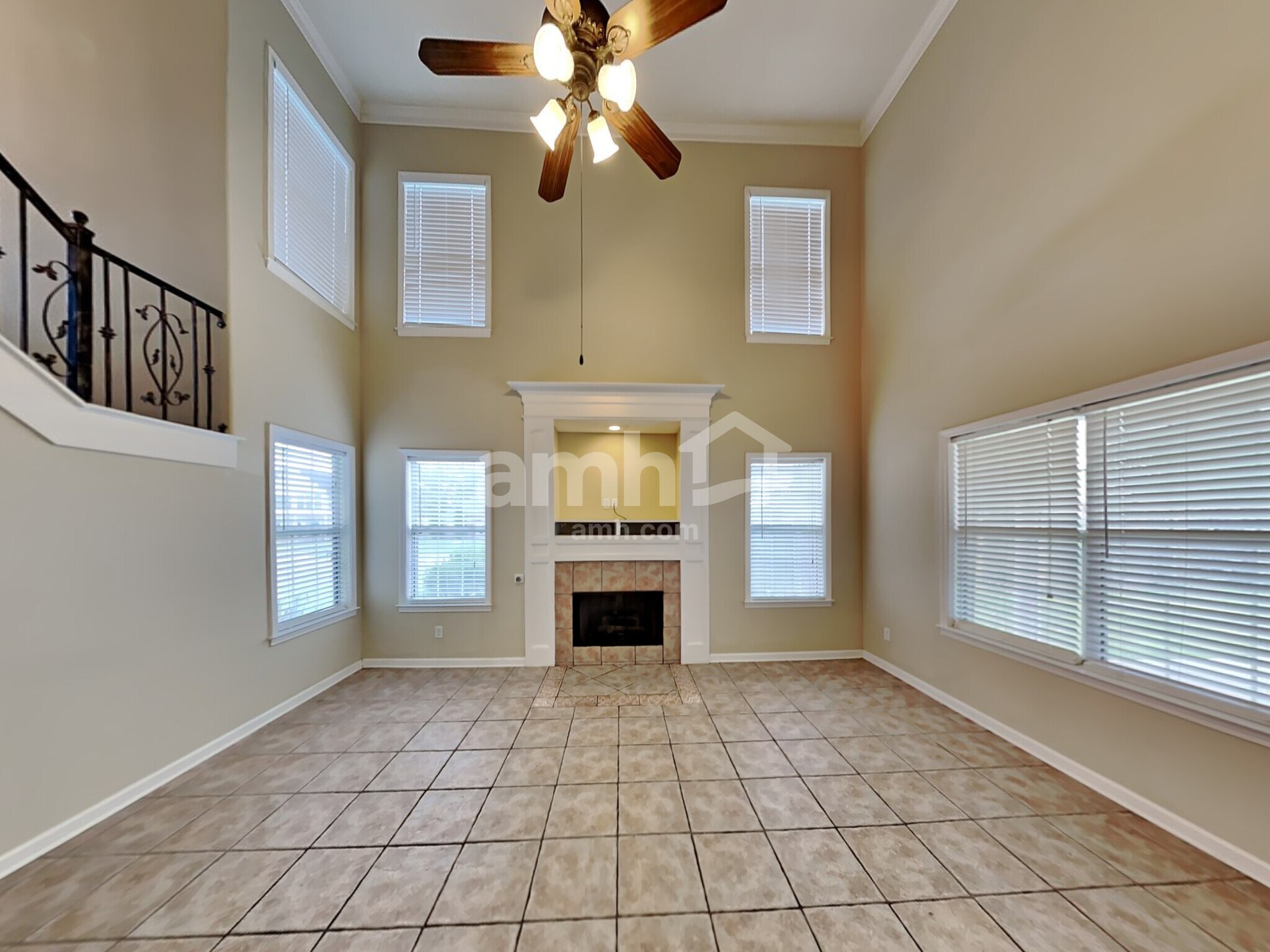 Building Photo - 9846 Alexanders Ridge Dr