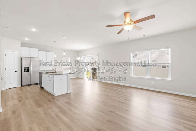 Building Photo - 7113 Stoney Wood Ln