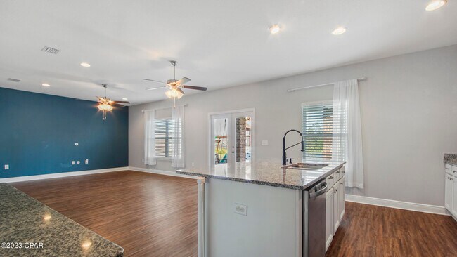 Building Photo - 310 Confidence Wy