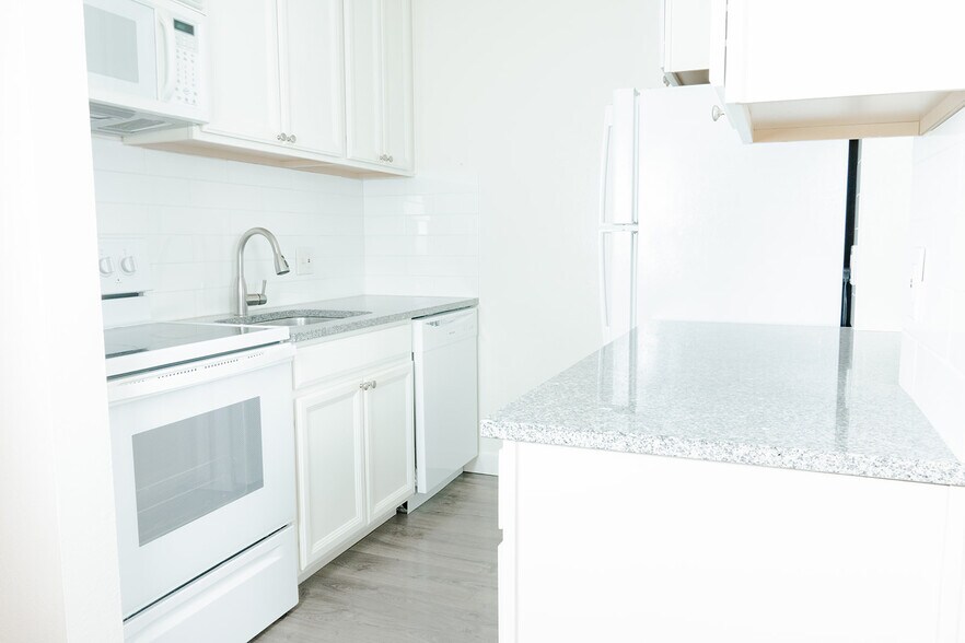 Building Photo - 3030 Oneal Pkwy